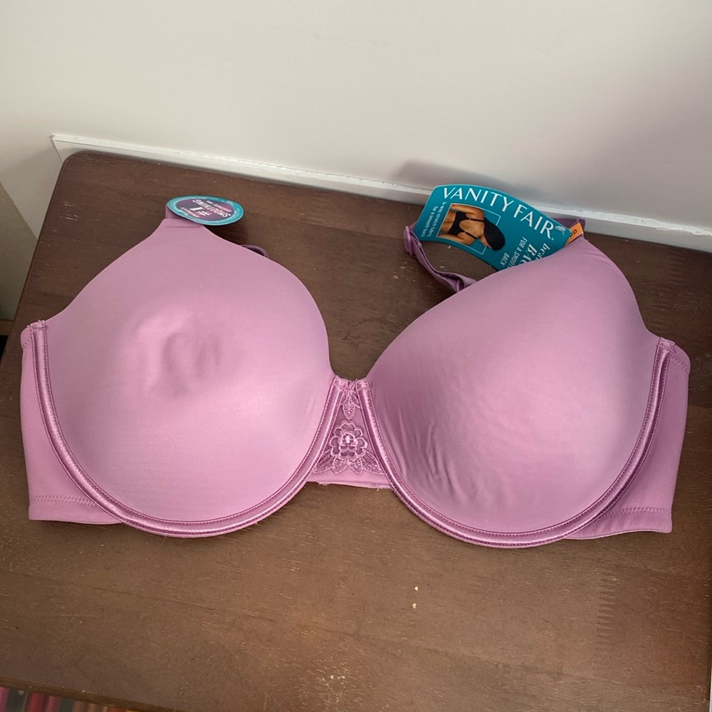 Women’s bra size 40 DD.